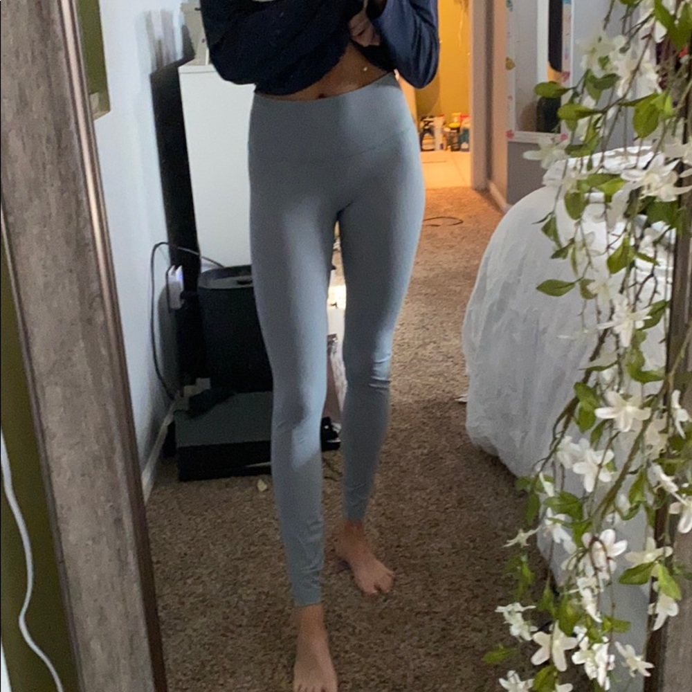 lulu lemon baby blue leggings 8 tall